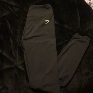 High waisted black gymshark skinny ankle leggings